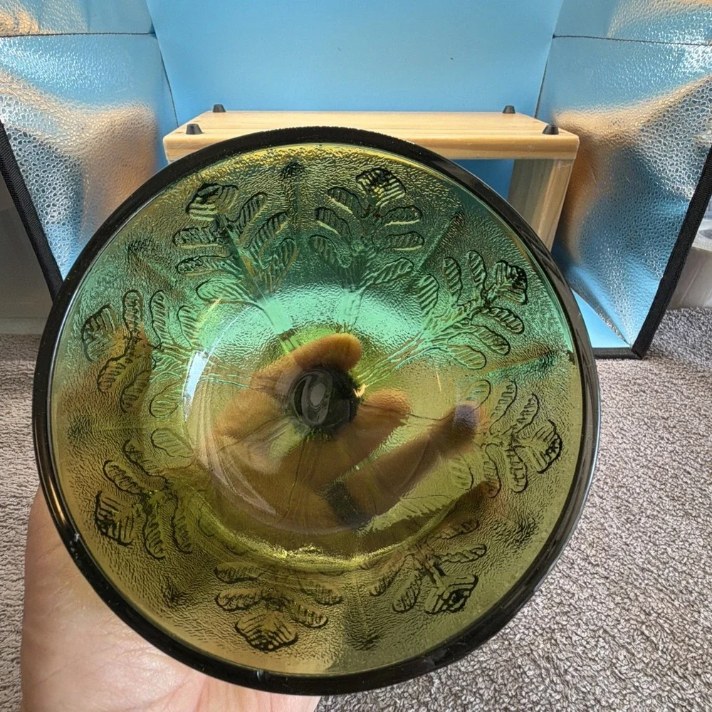 Vtg 1978 Olive Avocado Green Pressed Glass Oak Leaf Design Pedestal Vase Dish